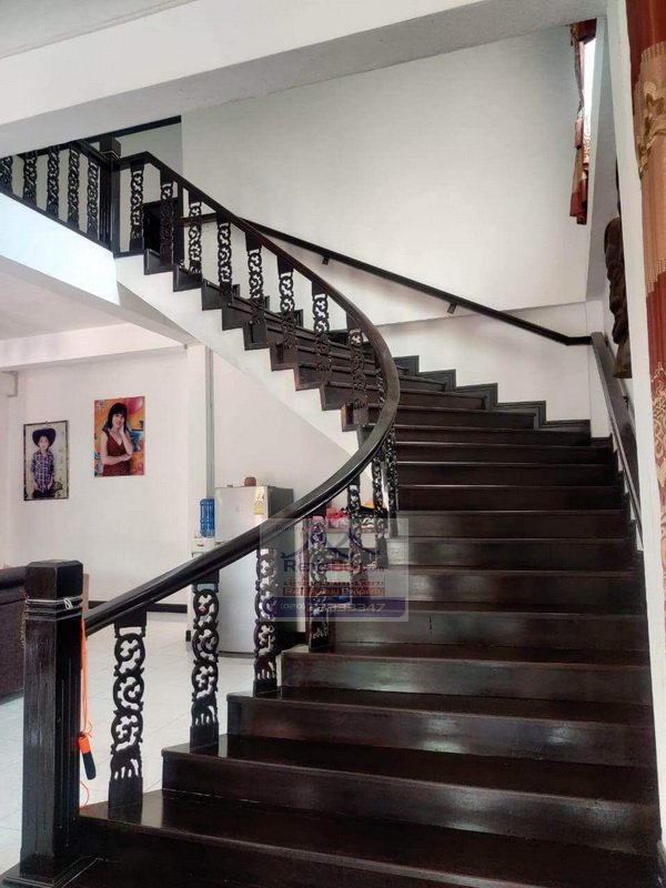 5561-Pretty House Close to Golf Driving Range and Kiettisack International School ( Nonghai ) for rent.