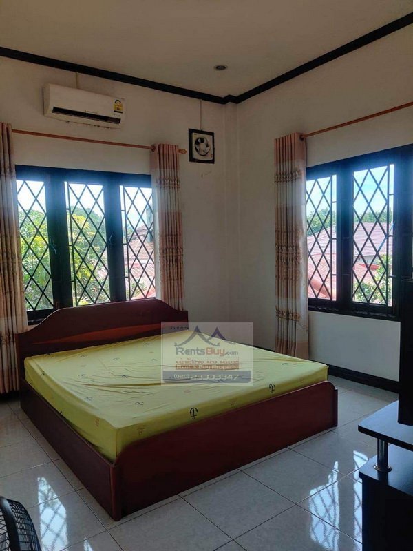 5561-Pretty House Close to Golf Driving Range and Kiettisack International School ( Nonghai ) for rent.