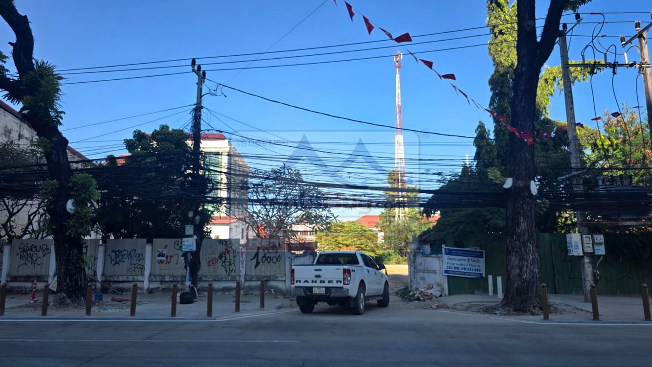 IMG-20251203-WA0029 5653- Vacant Land in prime location in City Center close to Khop Chai Deu Restaurant and Mekong River for sale.