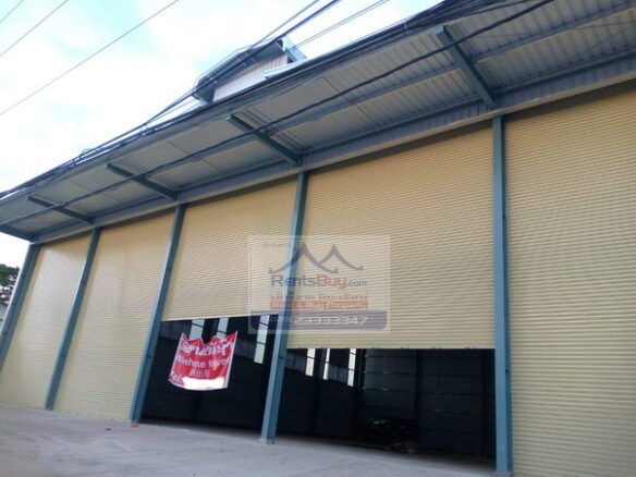 5658-Large Warehouse Close to Thatluang Economic Zone for rent.
