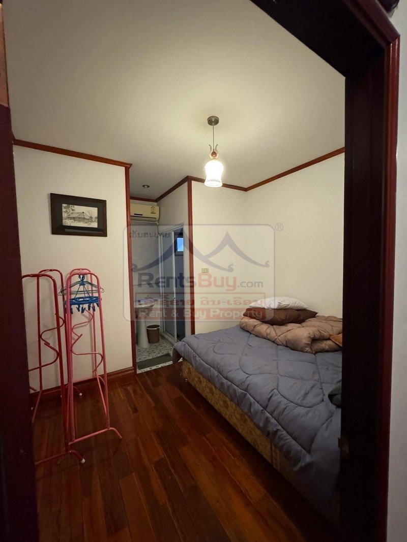 5606- Classy Villa with Swimming Pool near Kasemrad International Hospital for rent.