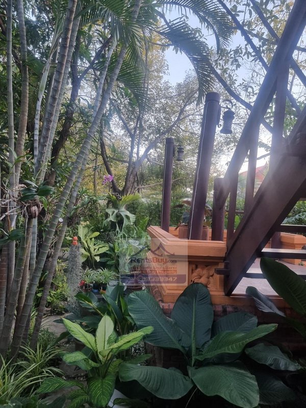 IMG-20230703-WA0038 5665-Classic Wooden House near Kasemrad International Hospital and Sengdara Fitness Center for sale.