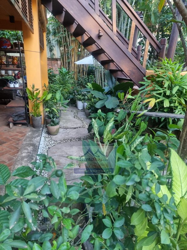 IMG-20230703-WA0039 5665-Classic Wooden House near Kasemrad International Hospital and Sengdara Fitness Center for sale.
