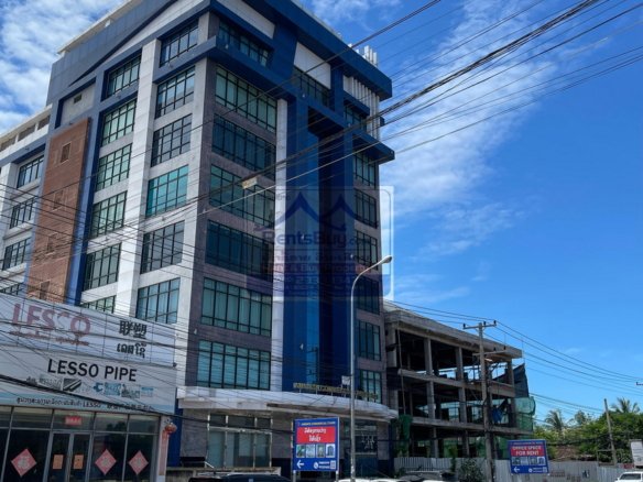 3176-Commercial Office Building by Main Road Close to Setthathirath Hospital and U.S Embassy for rent.