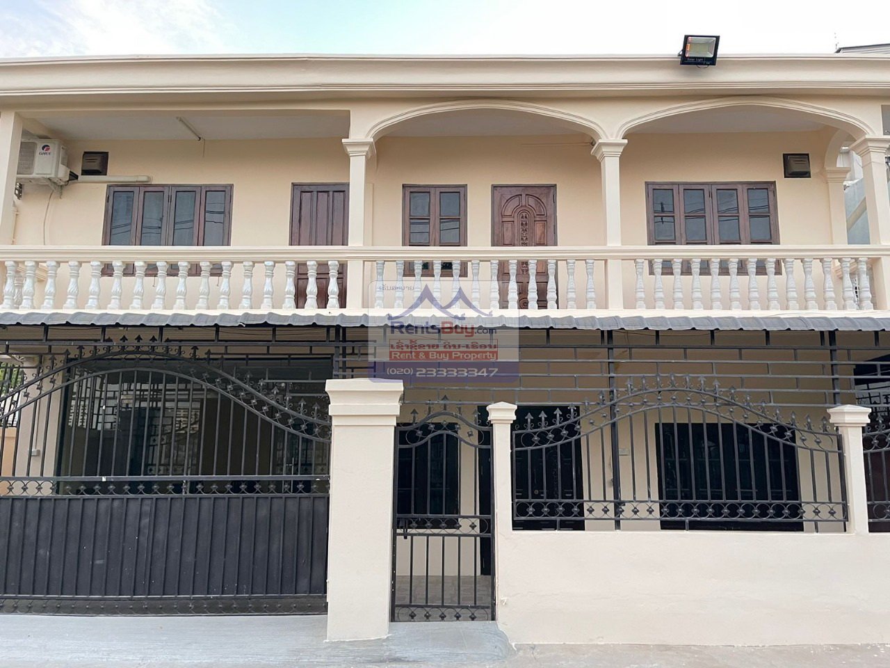 HouseForRent_KhuntaThong03 5747 – The charming and comfortable house for rent opposite from stunning view of the Mekong riverside in Vientiane Prefecture.