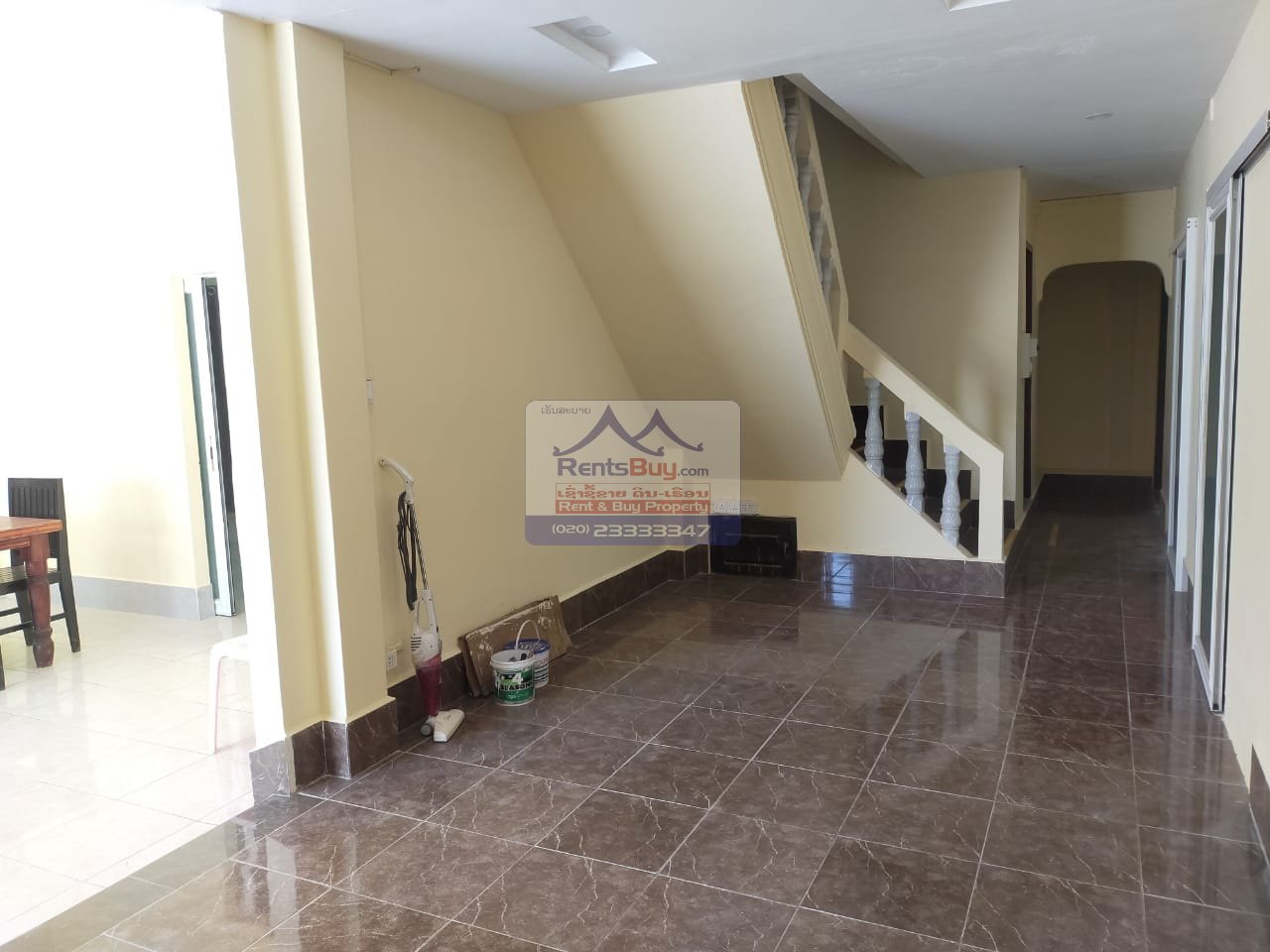 HouseForRent_KhuntaThong06 5747 – The charming and comfortable house for rent opposite from stunning view of the Mekong riverside in Vientiane Prefecture.