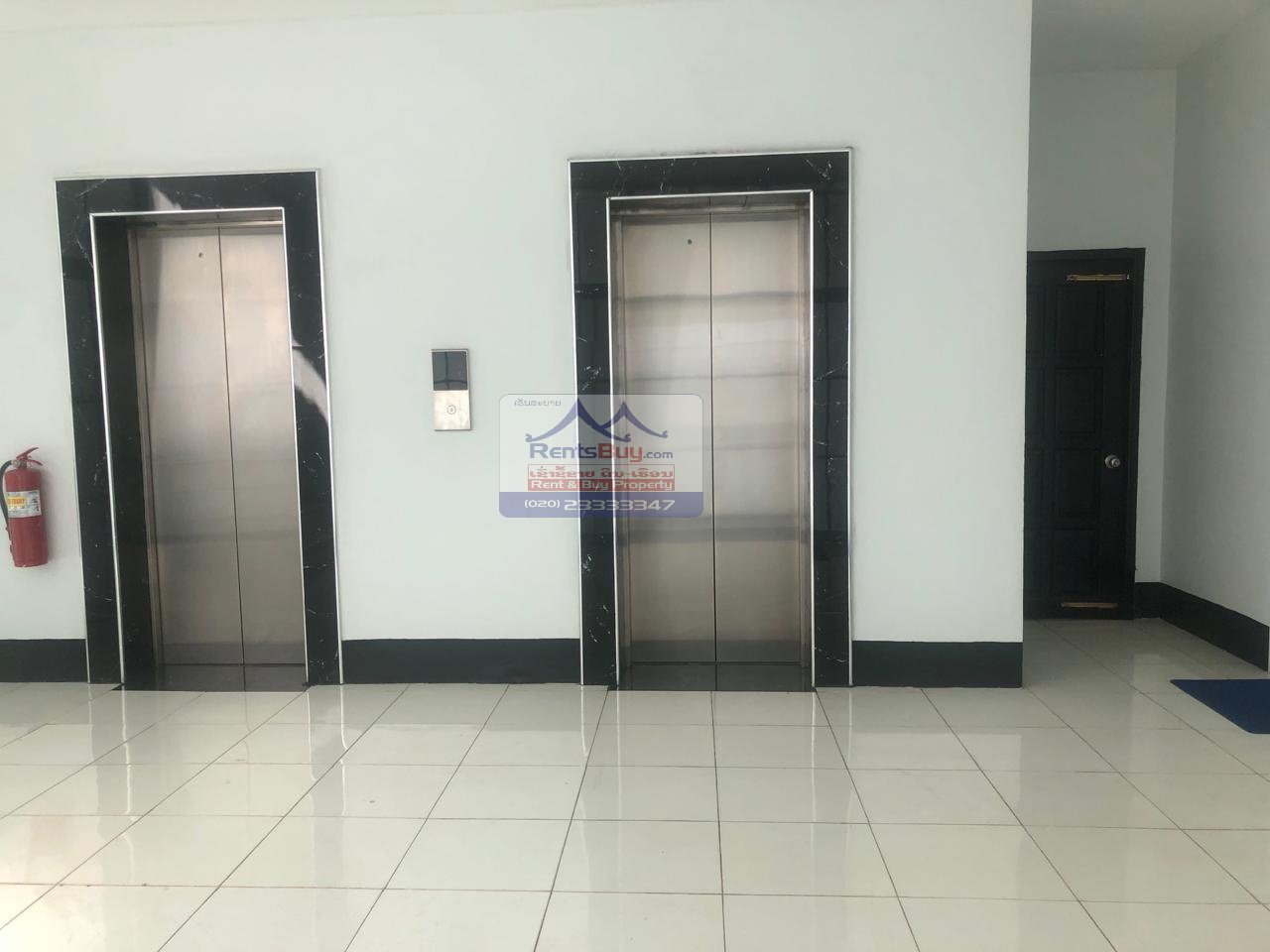 3523 – Commercial Space near Lao Telecom for rent in Central Business District,