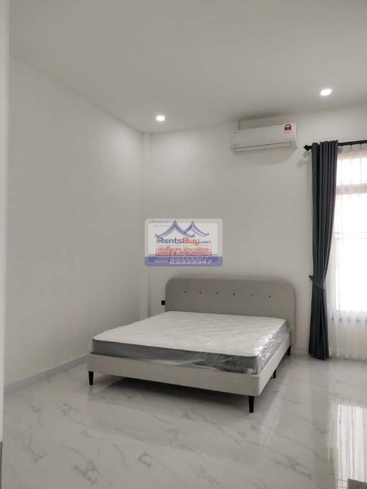 5829 – The modern townhouse complex for rent, Situated near the Embassy of Japan and the iconic Golden Stupa Thatluang.