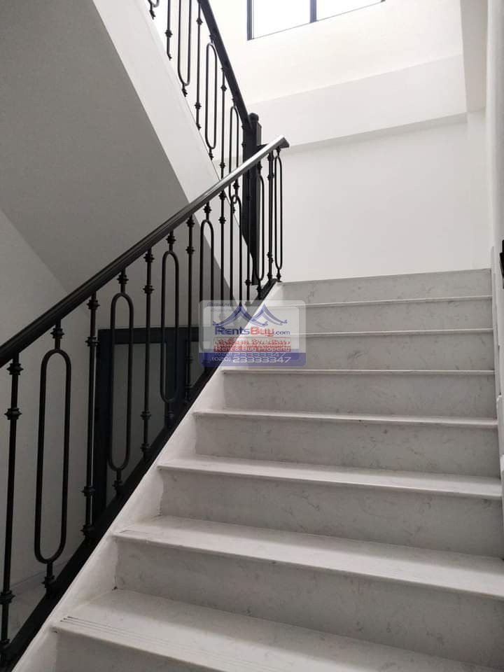 5829 – The modern townhouse complex for rent, Situated near the Embassy of Japan and the iconic Golden Stupa Thatluang.