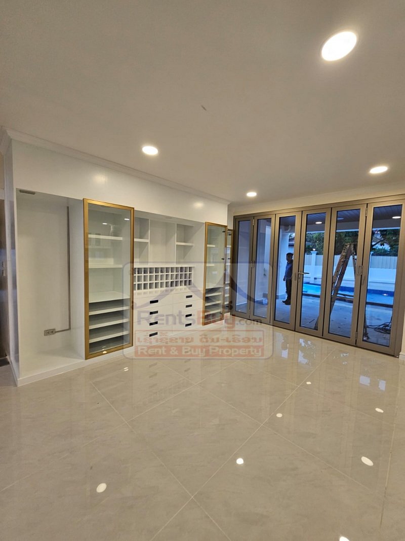 5849 – The stunning residence with swimming pool for rent, nestled near the prestigious several renowned international schools.