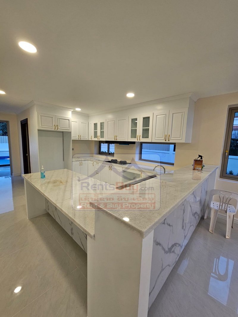 5849 – The stunning residence with swimming pool for rent, nestled near the prestigious several renowned international schools.