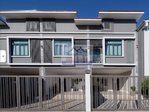 5888 – The modern shophouse of comfort and convenience for rent, nestled between the National University of Laos and the Southern Bus Station.
