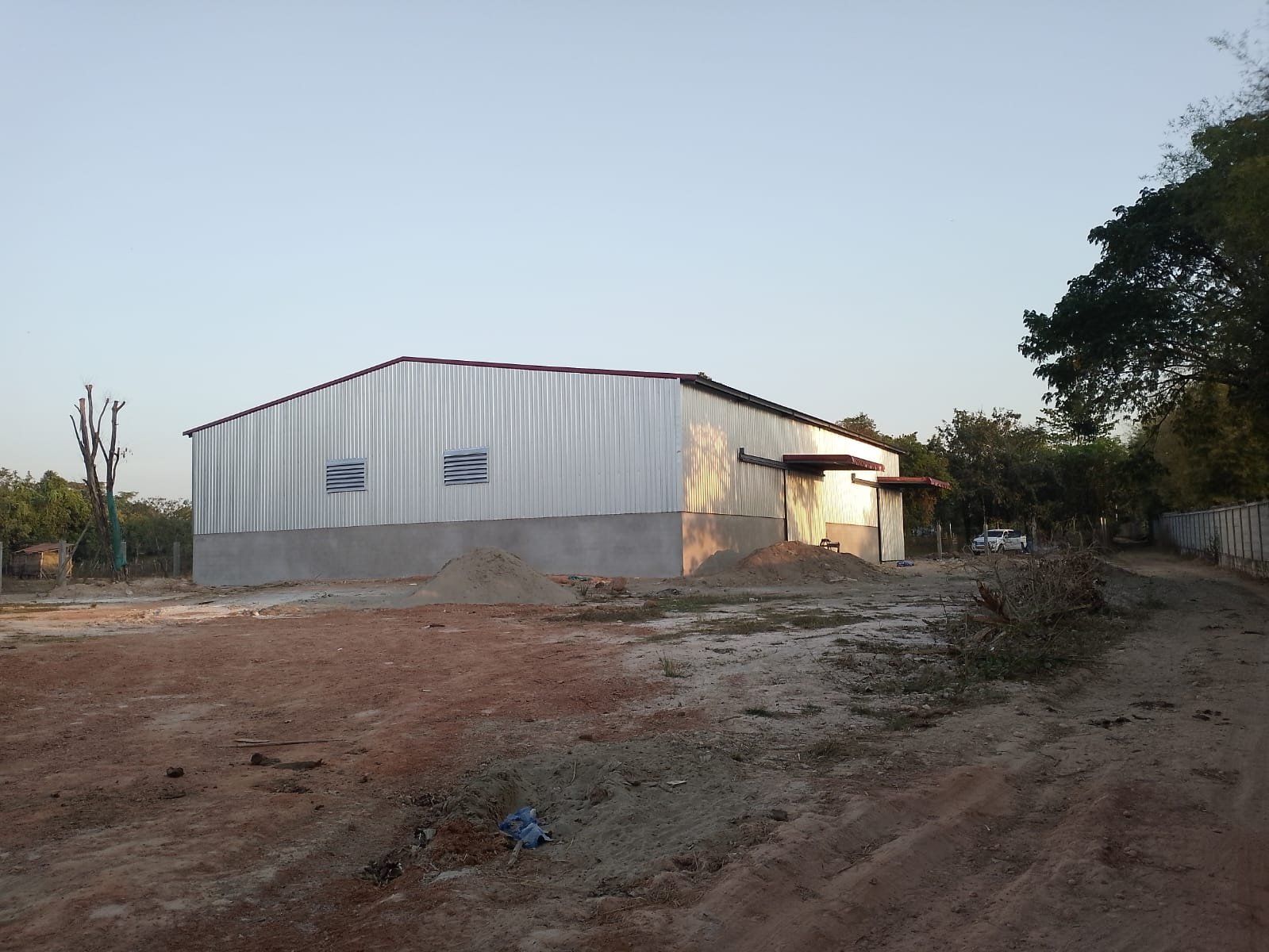 WhatsApp Image 2024-12-04 at 11.15.01_c1411990 6104-Attention Businesses and Storage Seekers! Prime Warehouse Space Available Now in Xaysetha District