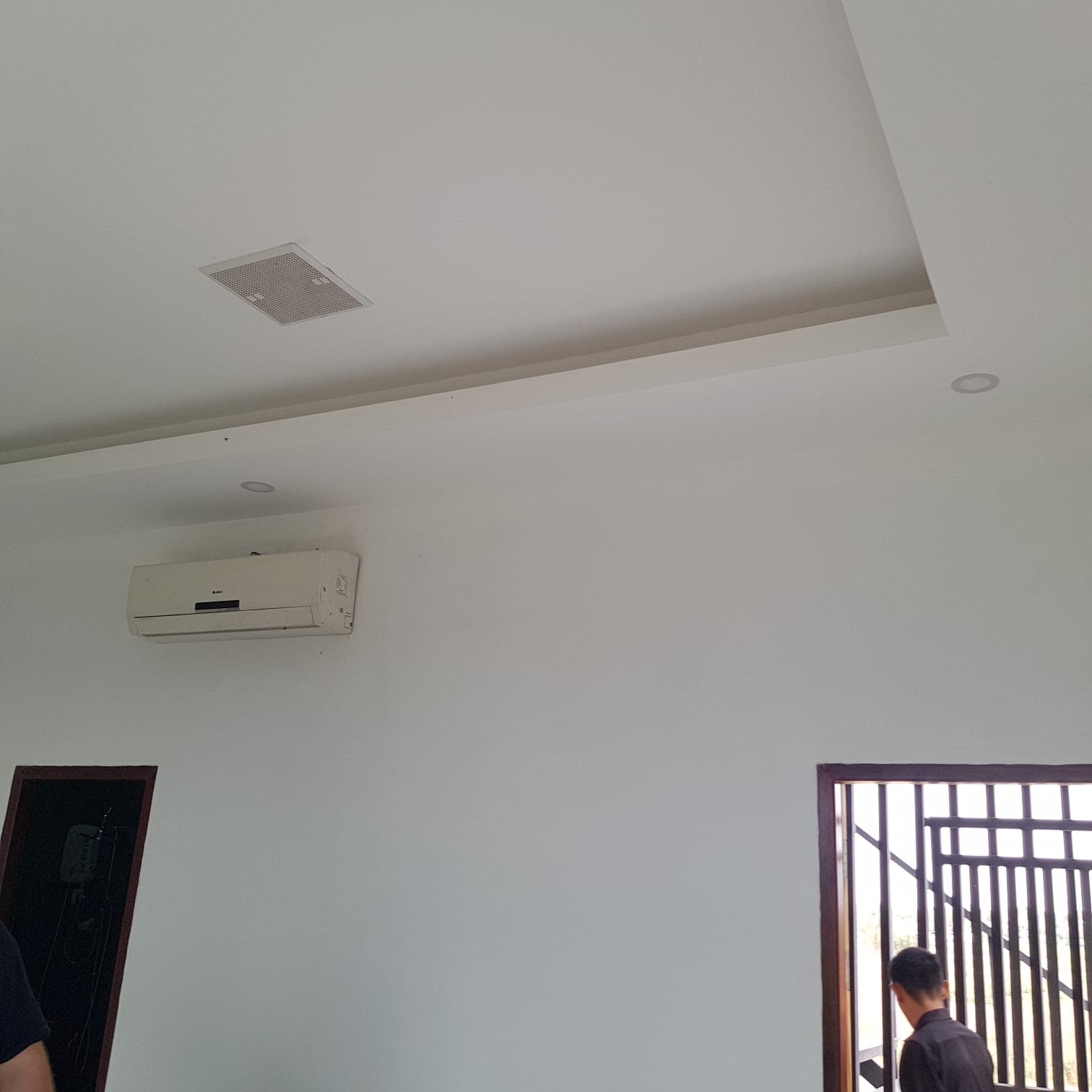 WhatsApp Image 2025-03-17 at 15.08.27_e2f4de76 6064-A convenient location close to amenities, or a vibrant Lao community atmosphere of the stunning 3-storey house near Thatluang Stupa