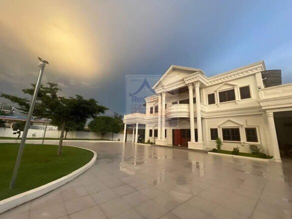 6183-A house for rent, suitable for both living and office use, is located in Phonxay village.