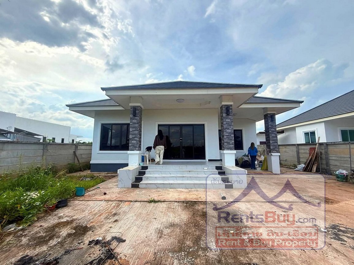 salehouse03 6180-A modern, three-bedroom villa is now available for Sale in the tranquil Xoknoi Village