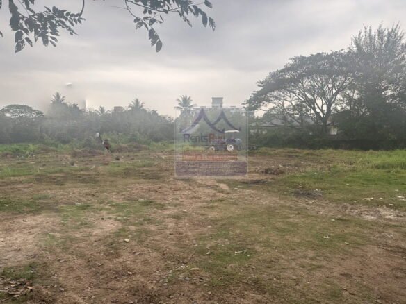 6246-Vacant Land Available for Sale Near the Diplomatic Area.