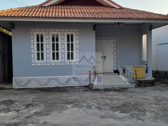 6297-Discover tranquility and comfort in this charming single-storey villa, nestled near the serene Mekong River and the Australian Embassy in Vientiane.
