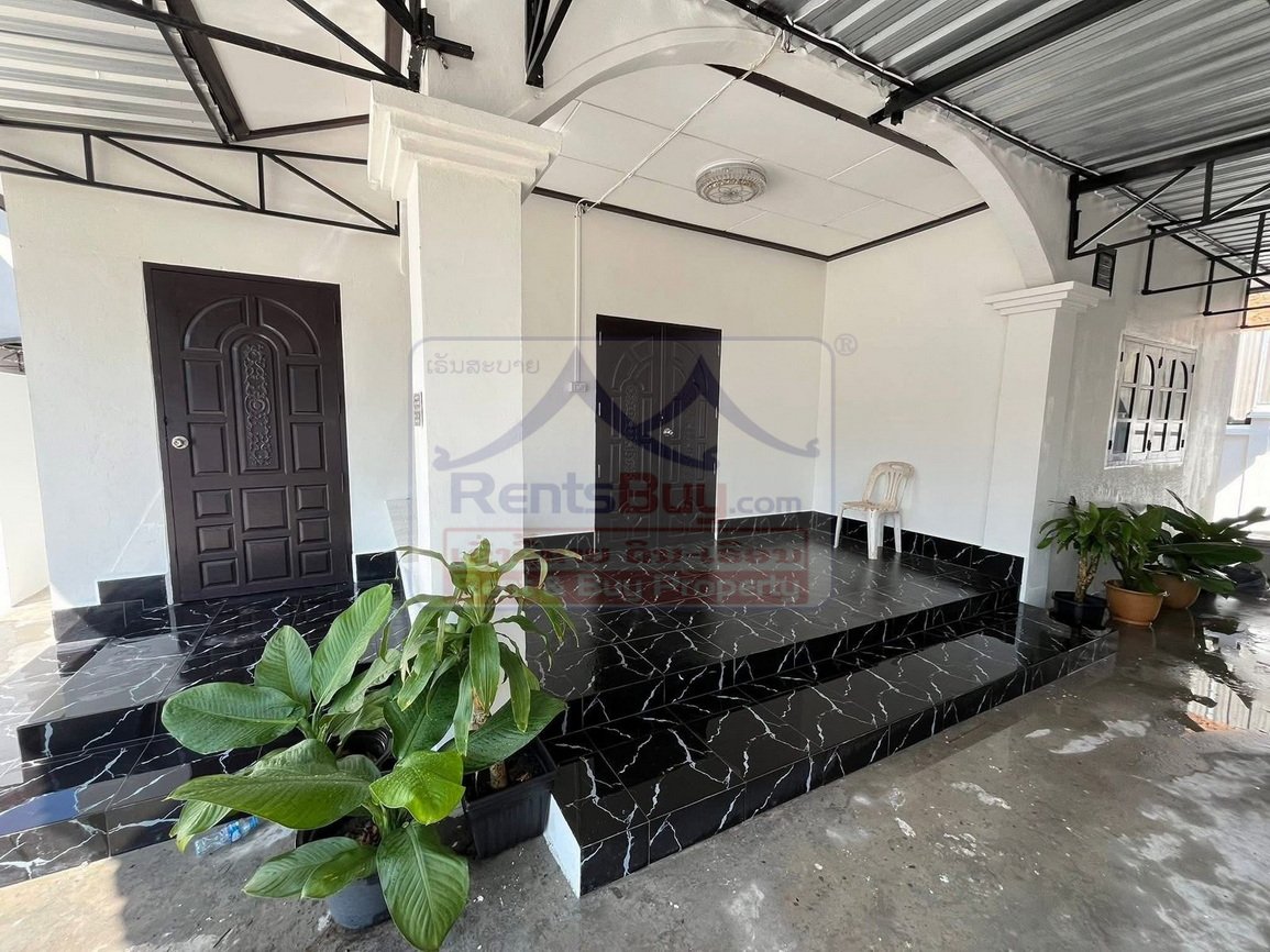 6276-The spacious villa in Wattay Noi offers a convenient and comfortable living space near Wattay International Airport.