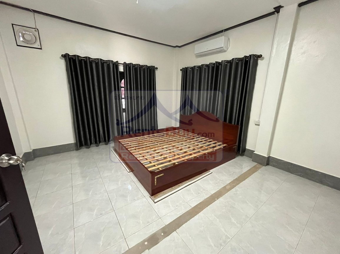 6276-The spacious villa in Wattay Noi offers a convenient and comfortable living space near Wattay International Airport.