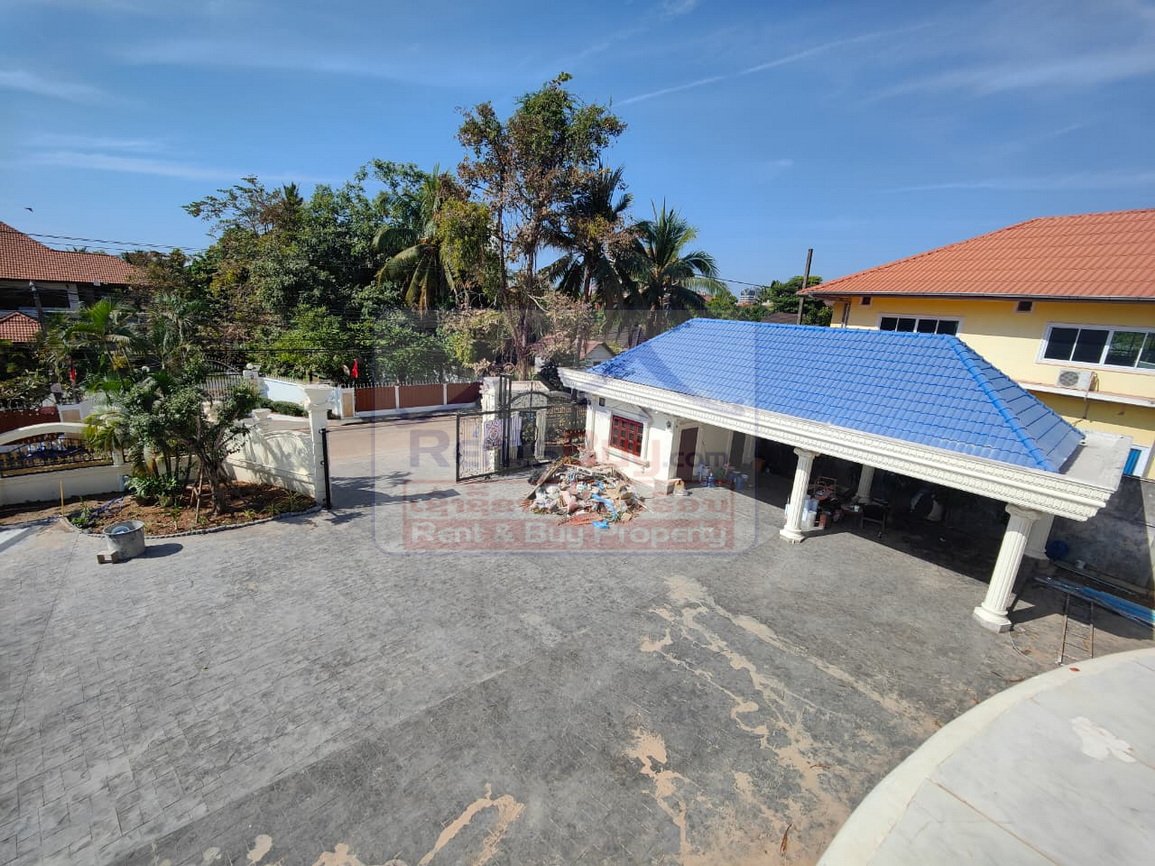 houseforrent20 6286-Discover the epitome of luxury living in this magnificent rental house, nestled within the enchanting landscapes of Xaysetha district.
