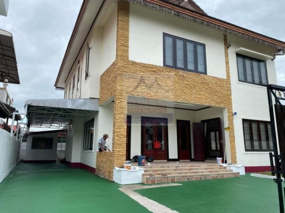 6282-Discover the epitome of refined living in this exquisite two-story house, nestled within the prestigious diplomatic area of Vientiane.