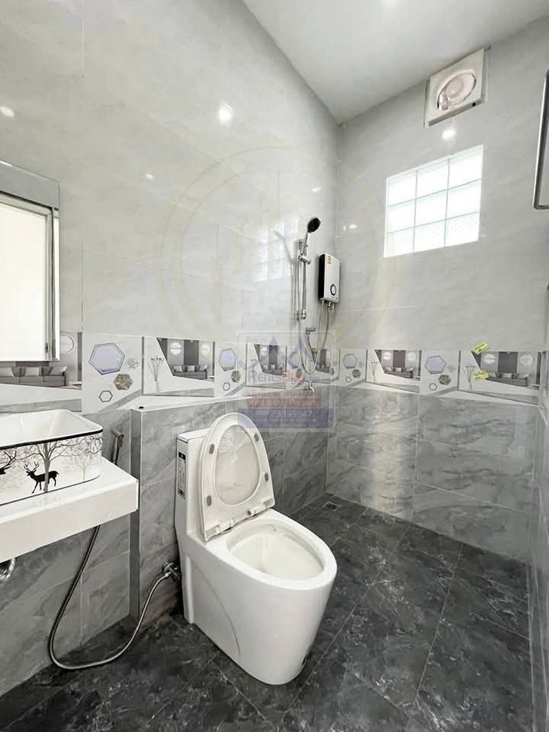 houseforrentinthatluang04 6371-Charming 3-Bedroom House for Rent Near Thatluang Stupa