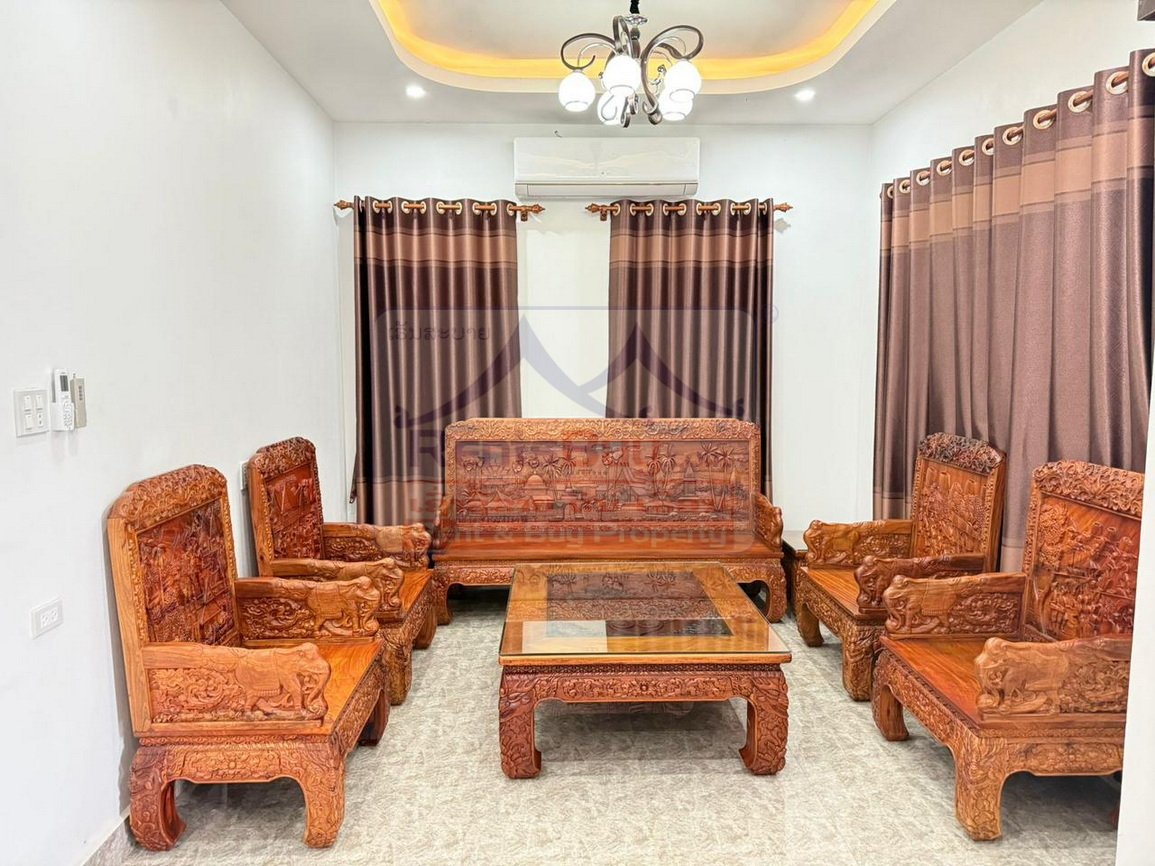 WhatsApp Image 2025-11-19 at 13.50.55_d0db06dc 6385-Prime Rental Property in Viengchaleun: Fully Furnished House Near Thatluang Stupa and ITECC Mall