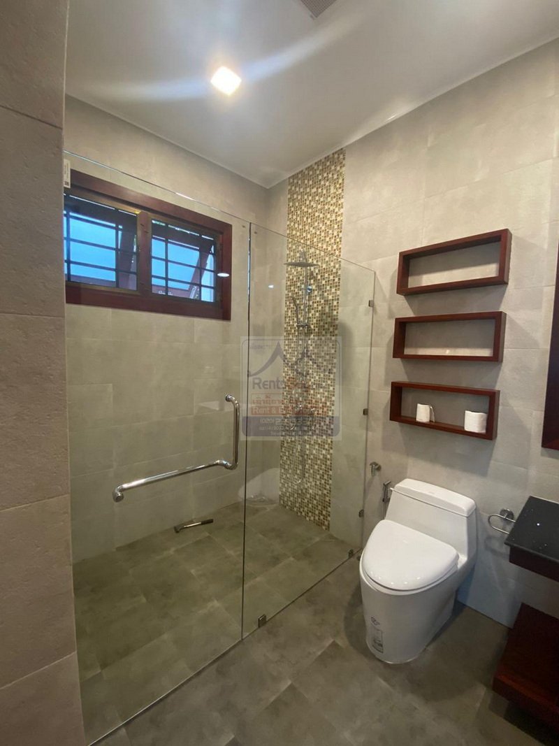 6382-Luxurious Two-Story Villa for Rent in Nongtha, Chanthaburi District, Vientiane Capital