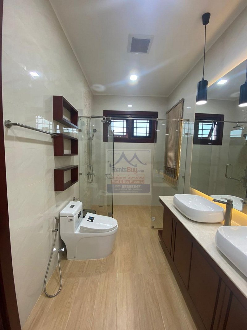 6382-Luxurious Two-Story Villa for Rent in Nongtha, Chanthaburi District, Vientiane Capital