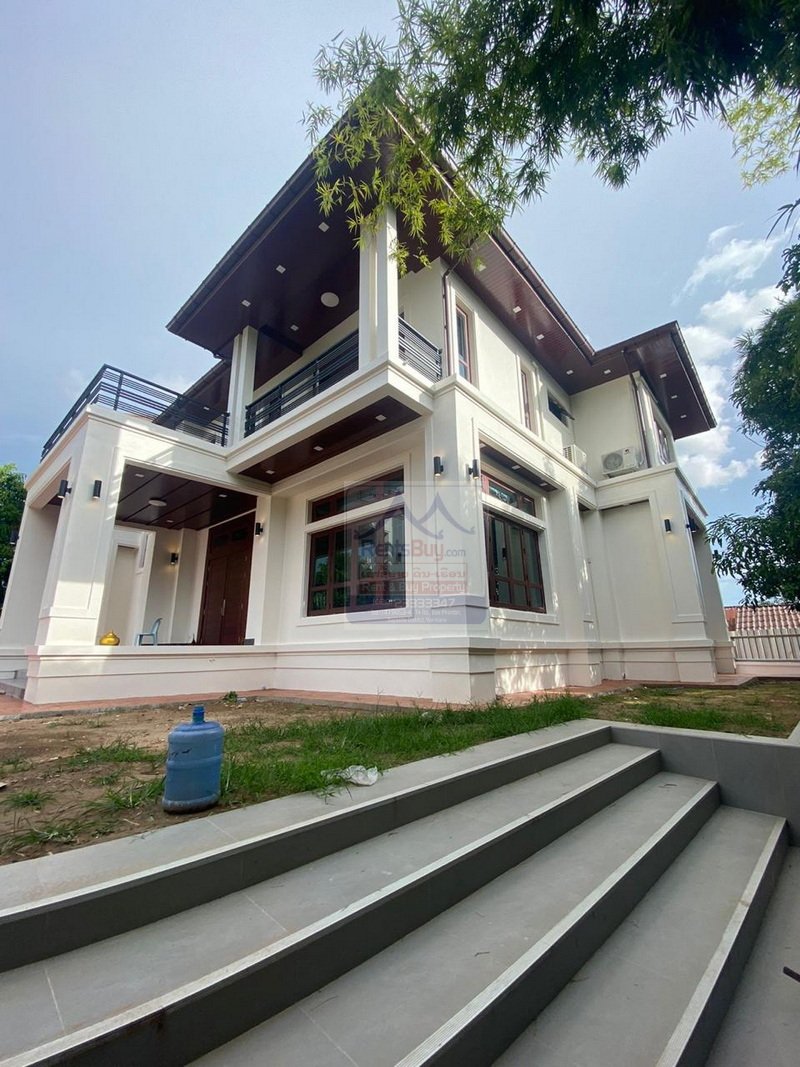 6382-Luxurious Two-Story Villa for Rent in Nongtha, Chanthaburi District, Vientiane Capital