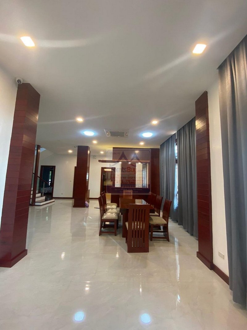 6382-Luxurious Two-Story Villa for Rent in Nongtha, Chanthaburi District, Vientiane Capital