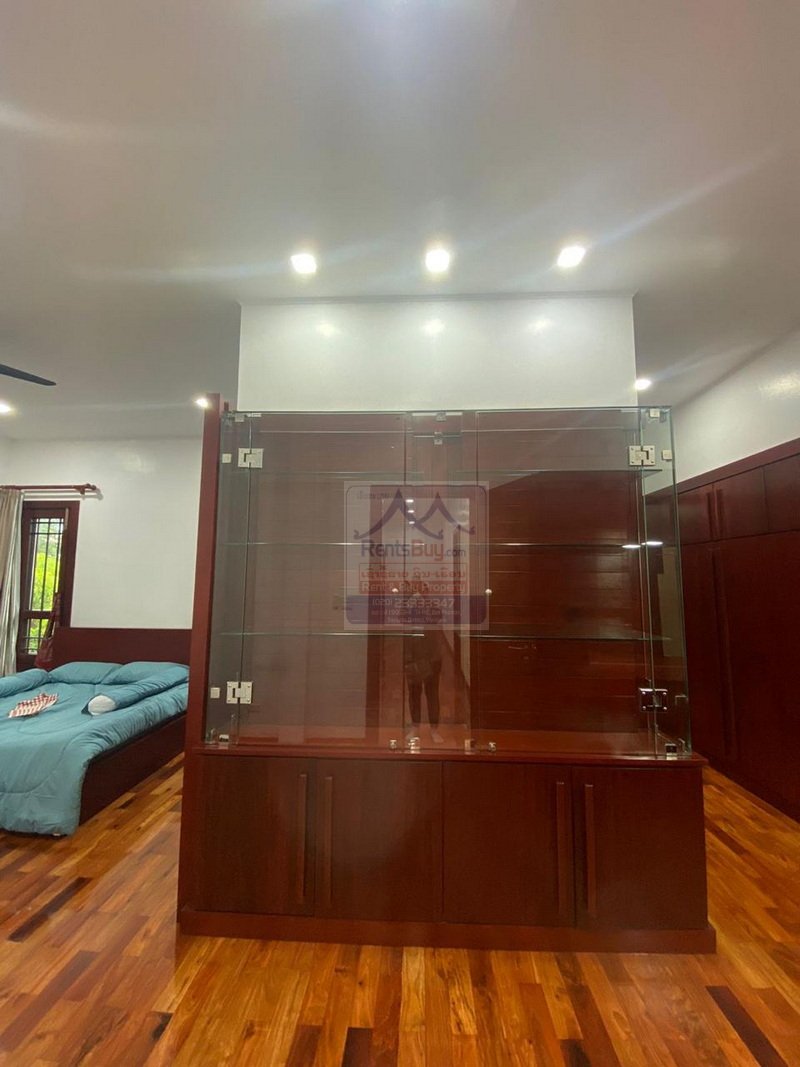 6382-Luxurious Two-Story Villa for Rent in Nongtha, Chanthaburi District, Vientiane Capital