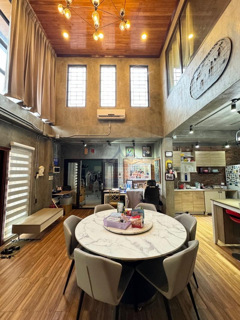 6388-Modern Comfort Meets Practical Design: A Spacious 2-Bedroom Home for Sale