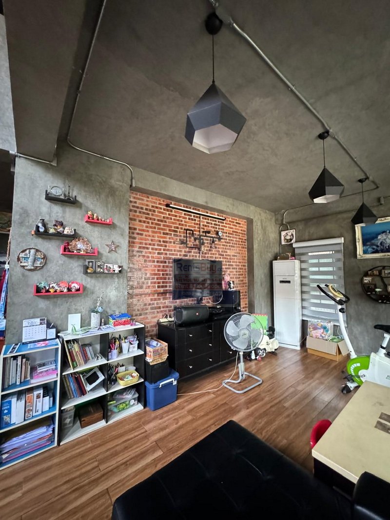 6388-Modern Comfort Meets Practical Design: A Spacious 2-Bedroom Home for Sale