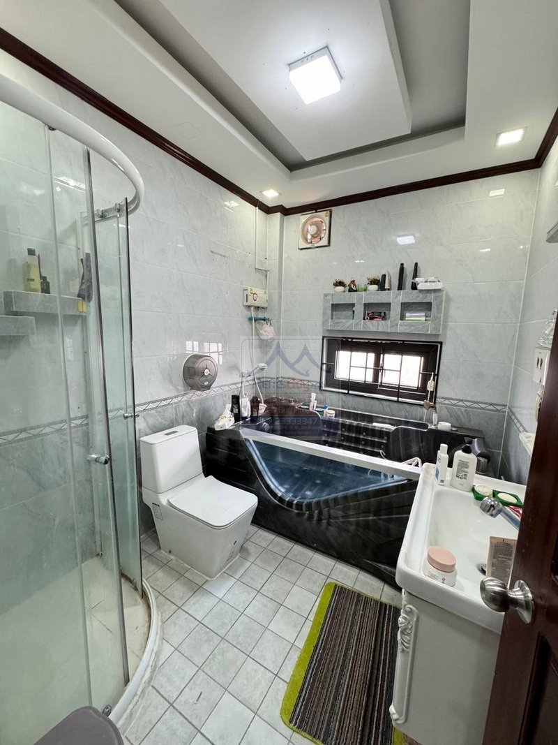 6388-Modern Comfort Meets Practical Design: A Spacious 2-Bedroom Home for Sale
