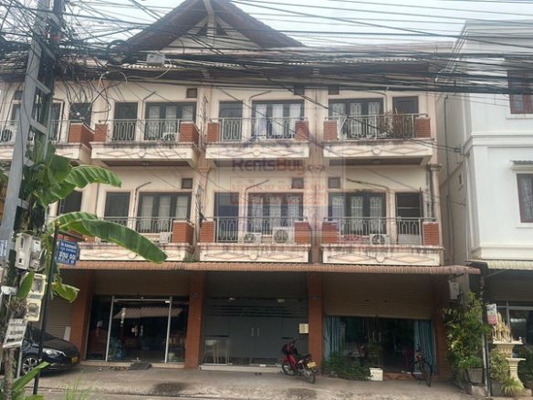 6376-Townhouse for Rent in Phonsavanh: A Versatile Space Near Vientiane International School