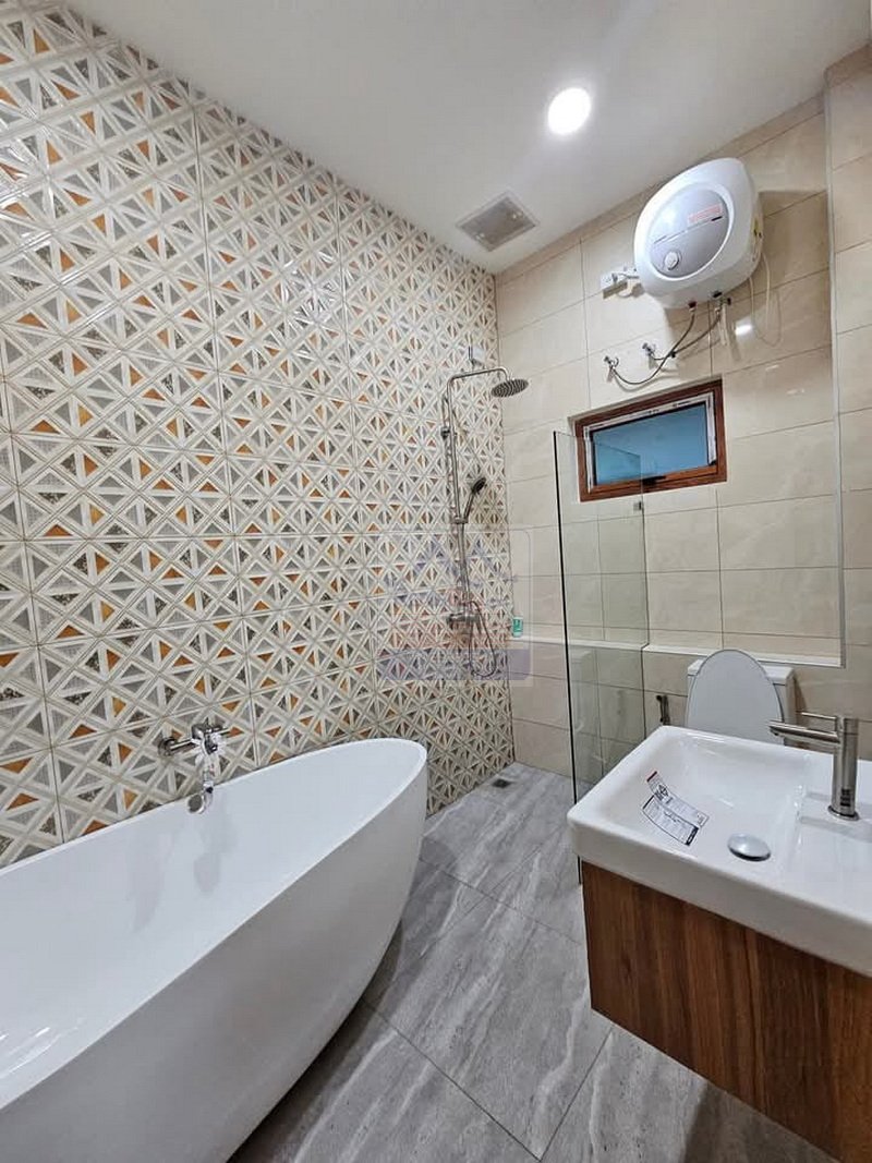 compoudhouseforrent01 6398-Charming Fully Furnished House for Rent in Hongkaikeo Near Yaovarath Club