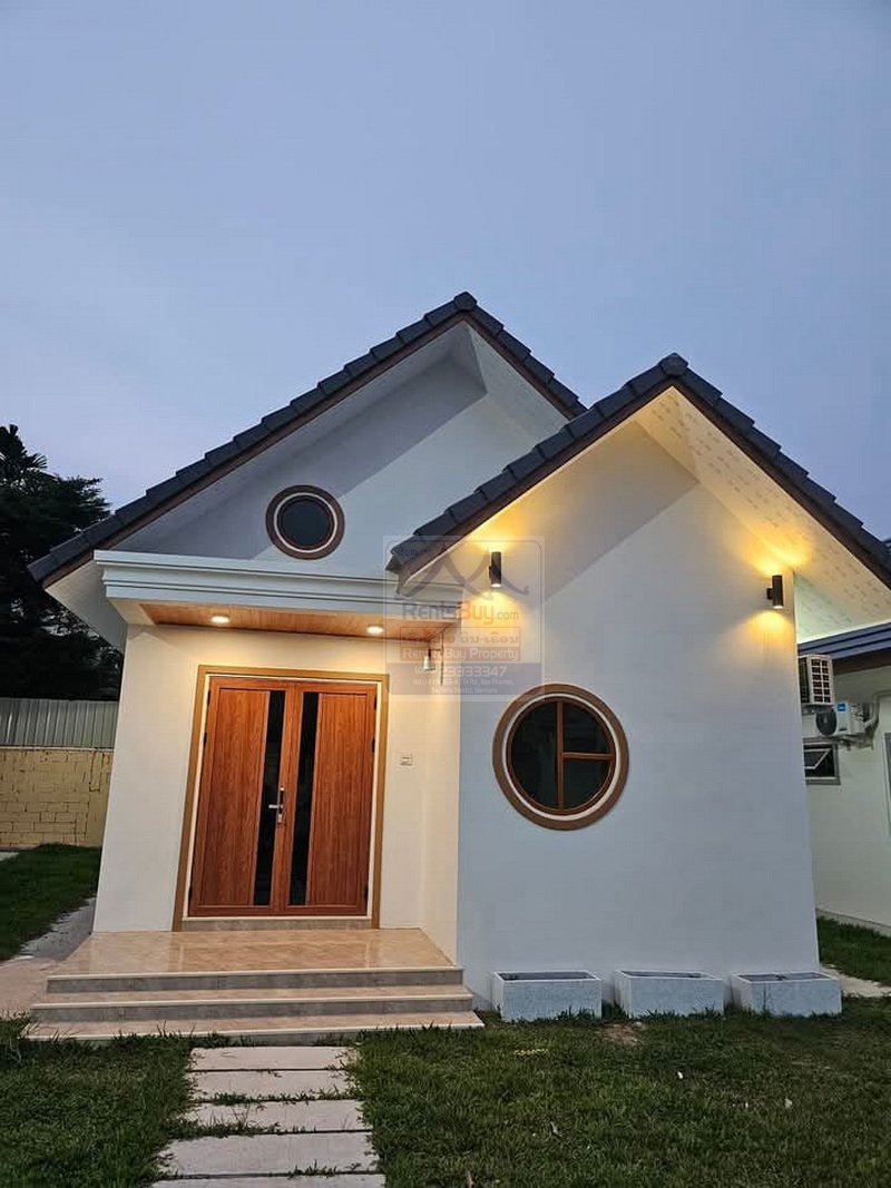 compoudhouseforrent13 6398-Charming Fully Furnished House for Rent in Hongkaikeo Near Yaovarath Club