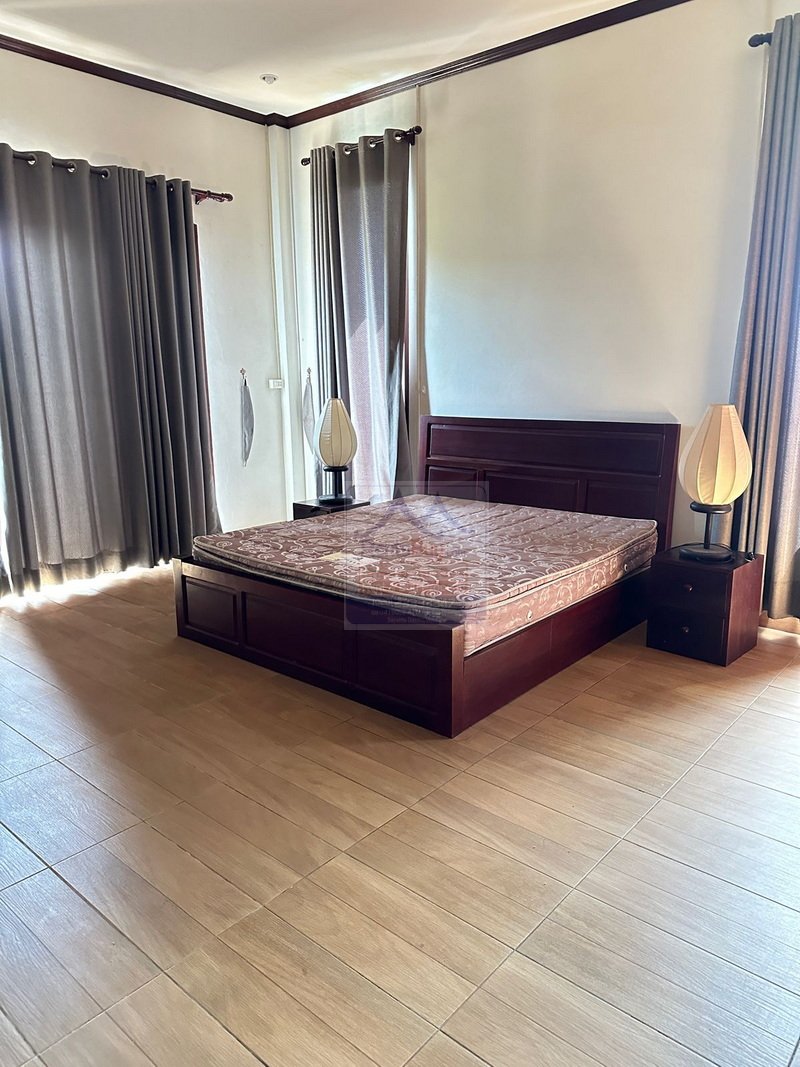 6404-Charming Lao-Style House for Rent or Sale in Khamsavat, Vientiane