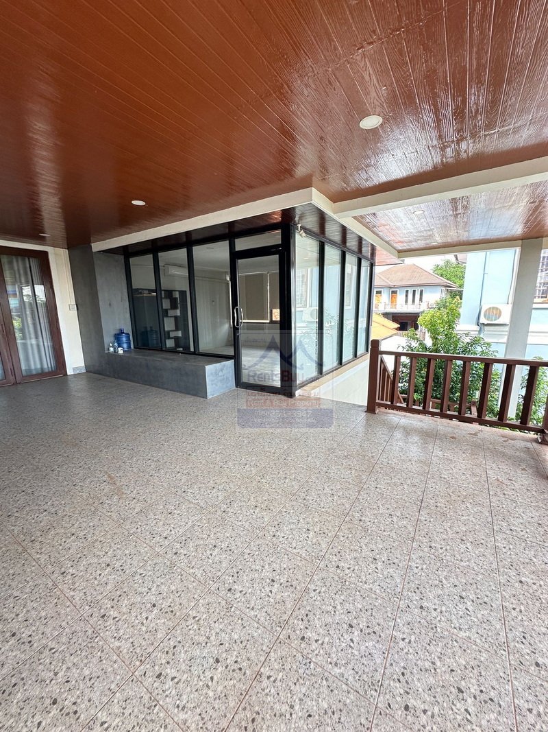 6404-Charming Lao-Style House for Rent or Sale in Khamsavat, Vientiane
