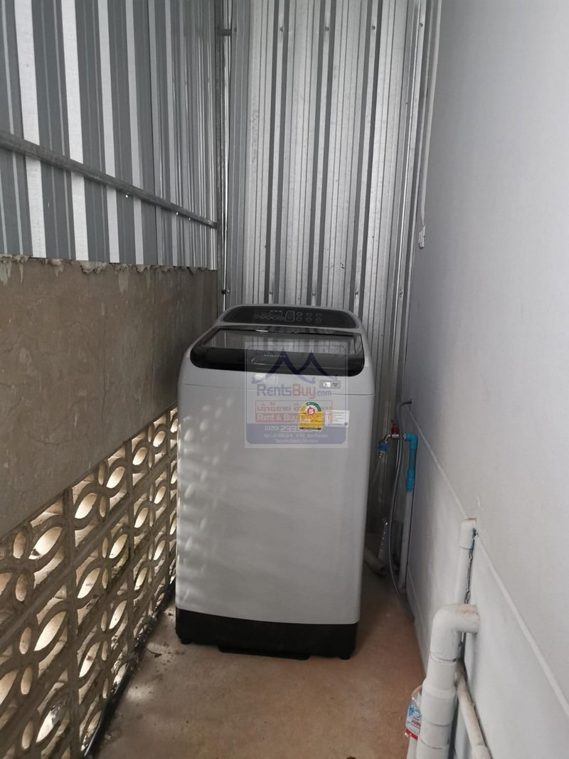 Houserent04 6429-Comfortable & Affordable Townhouse Living in Dongkhamxang Area- Don’t Miss Out!