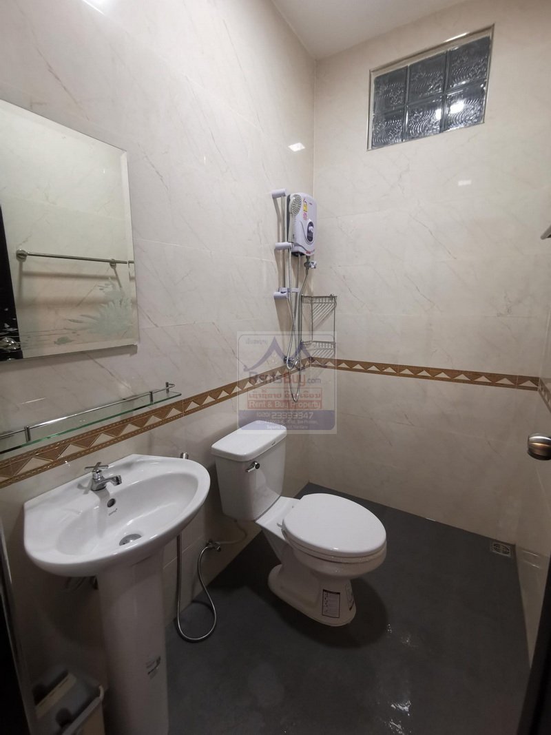 Houserent08 6429-Comfortable & Affordable Townhouse Living in Dongkhamxang Area- Don’t Miss Out!