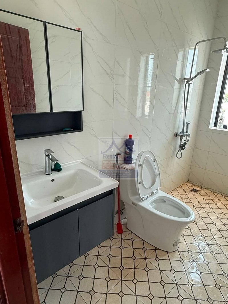 houserent10 6420-Your Dream Home in a Prime Location
