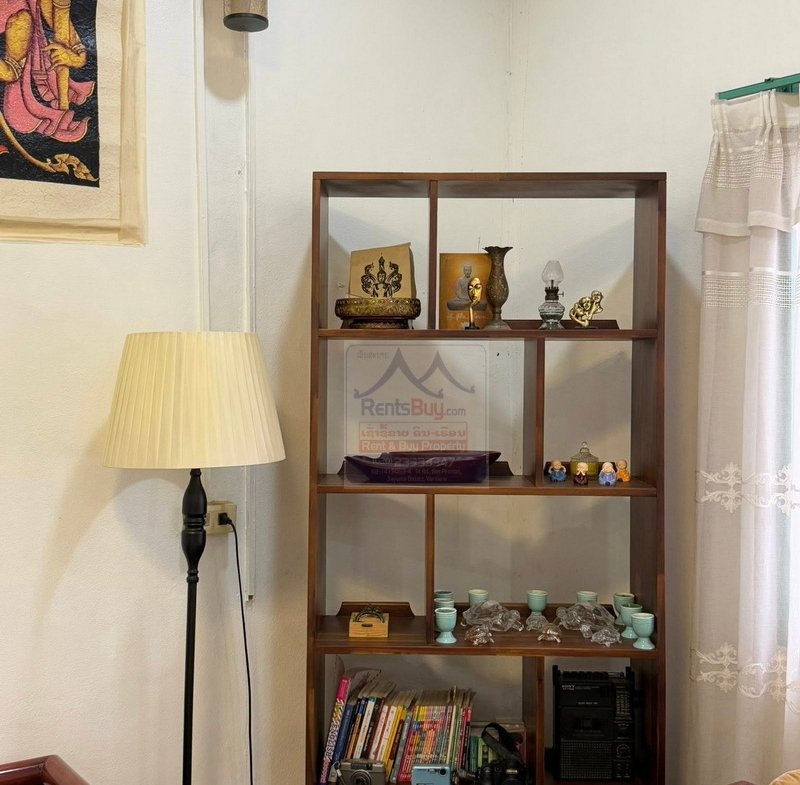 800
