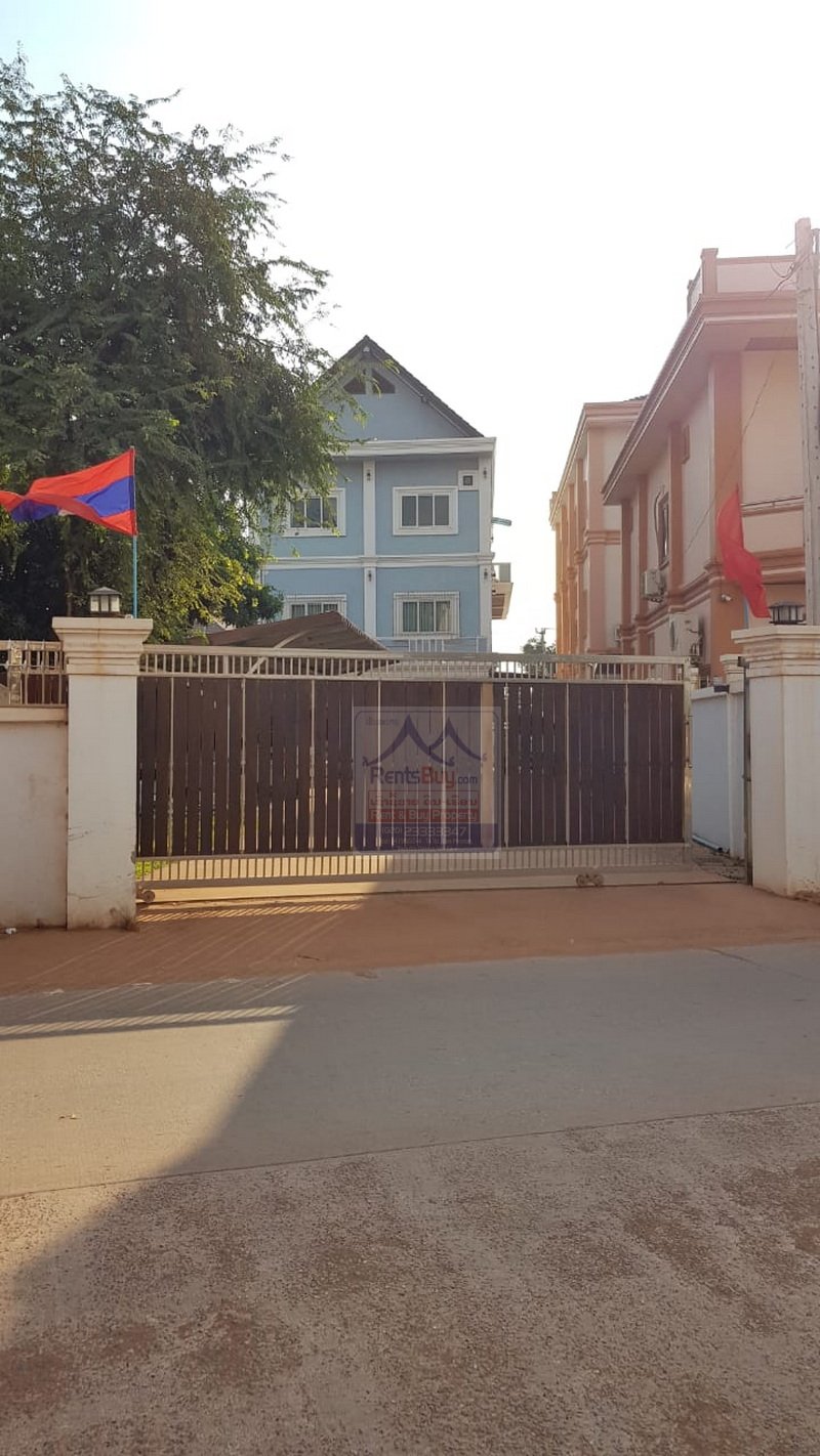 6455-Spacious Family Home Sale with High Potential Near National University Of Laos: Your Vientiane Dream Awaits!