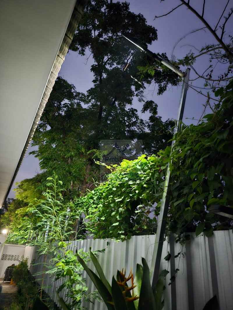 houserent08 6453-Ready-to-Move-In House for Rent in Dongkhamxang area, Vientiane Capital.