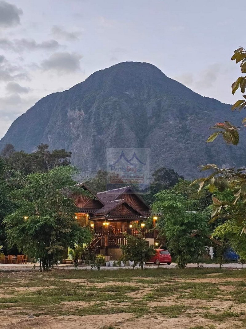 6461-Own Your Dream: Ready-to-Run Resort & Raft House Business in Vientiane Province.