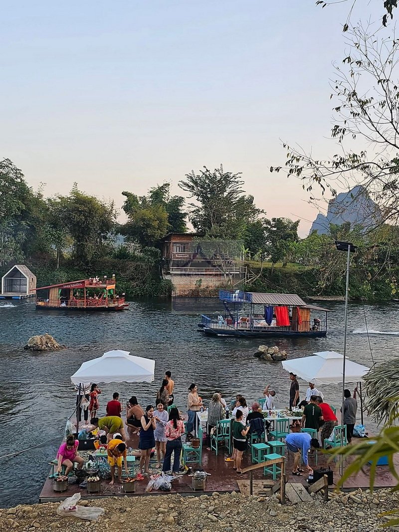 6461-Own Your Dream: Ready-to-Run Resort & Raft House Business in Vientiane Province.