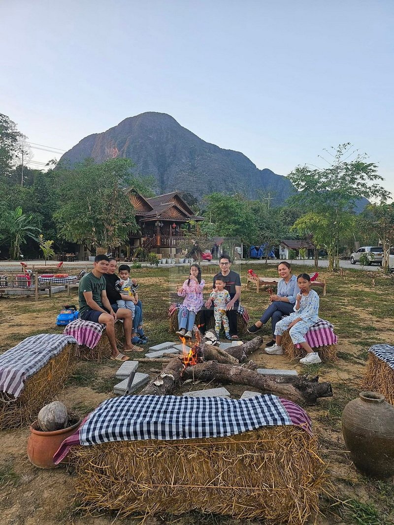 6461-Own Your Dream: Ready-to-Run Resort & Raft House Business in Vientiane Province.